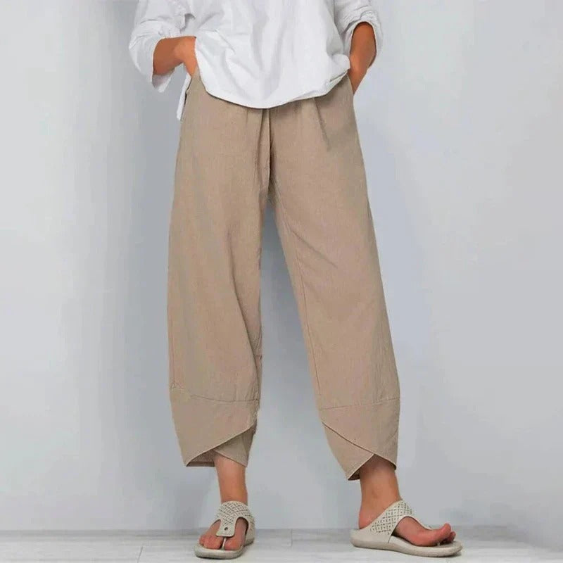 Comfortable black relaxed fit summer pants for women, ideal for versatile everyday style.