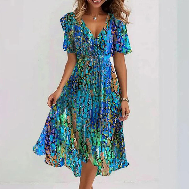 Elegant women's sleeveless flowy dress, breathable lightweight fabric for comfortable summer casual wear.