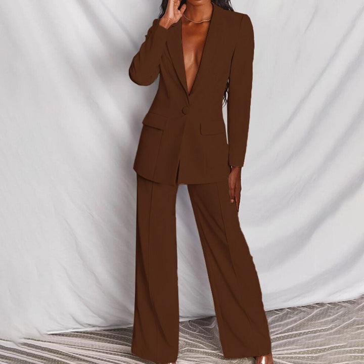 Sophisticated women's tailored suit set, ideal for elegant professional wear & stylish formal occasions.