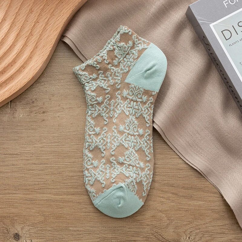 Women's comfortable cotton crew socks, vintage embossed floral design, breathable fit