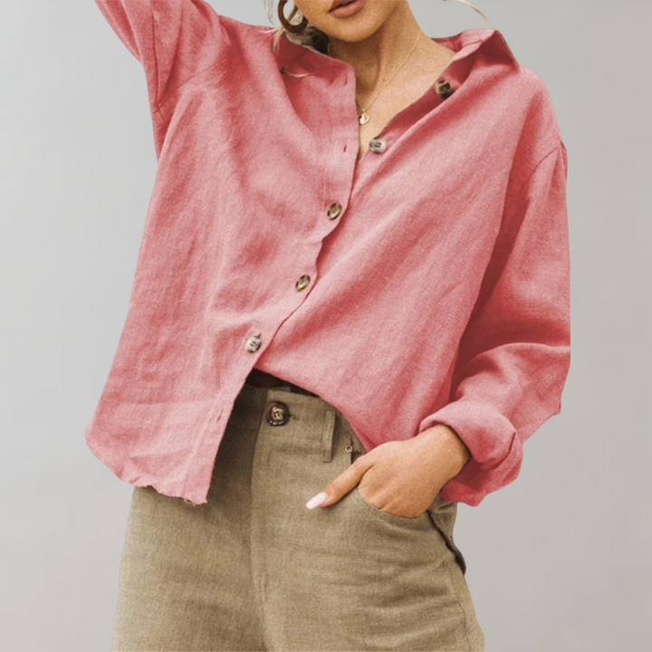 Chic women's oversized blouse, perfect for casual wear or work. Vintage style with classic collar, long sleeve.