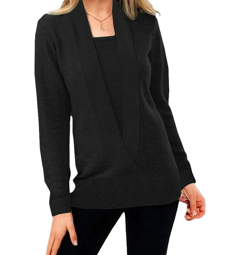 Streetwear women's pullover sweater, warm and stylish for a comfortable winter look.