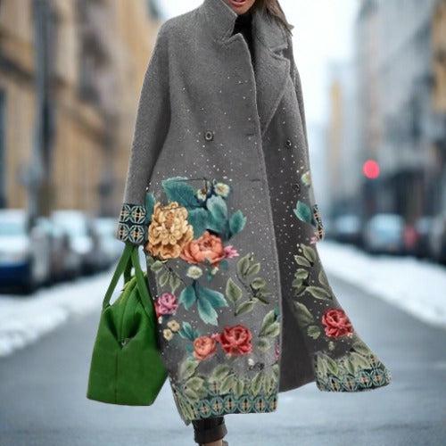 Comfortable women's Maren winter jacket, versatile outerwear with modern fit for everyday style.