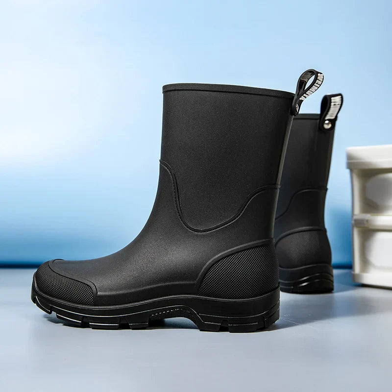 Women's waterproof rubber outdoor boots, ideal for hiking and gardening in wet conditions, durable & comfortable